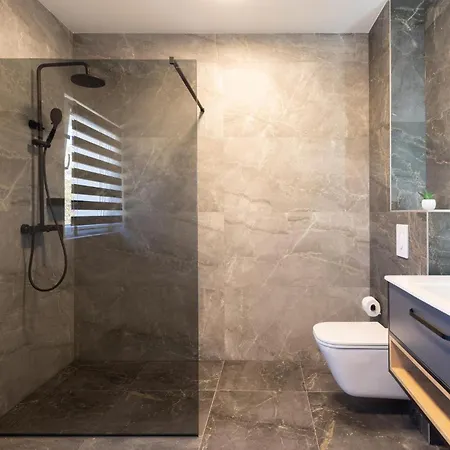 Awesome In Imotski 펜션 *