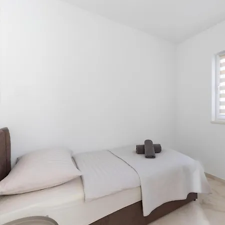 Awesome In Imotski 펜션 이모츠키